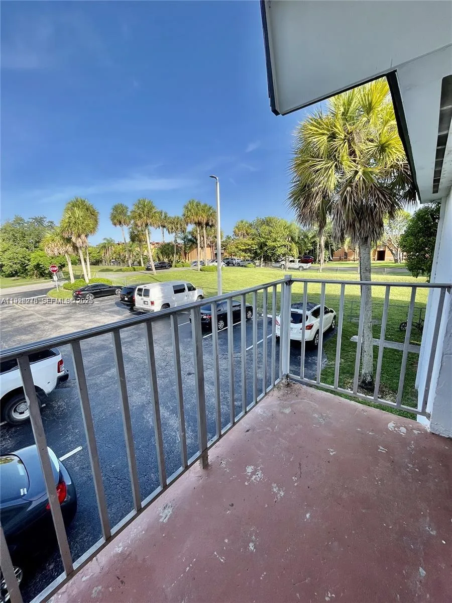 7250 SW 94th Pl # B6, Miami, FL 33173 photo 11