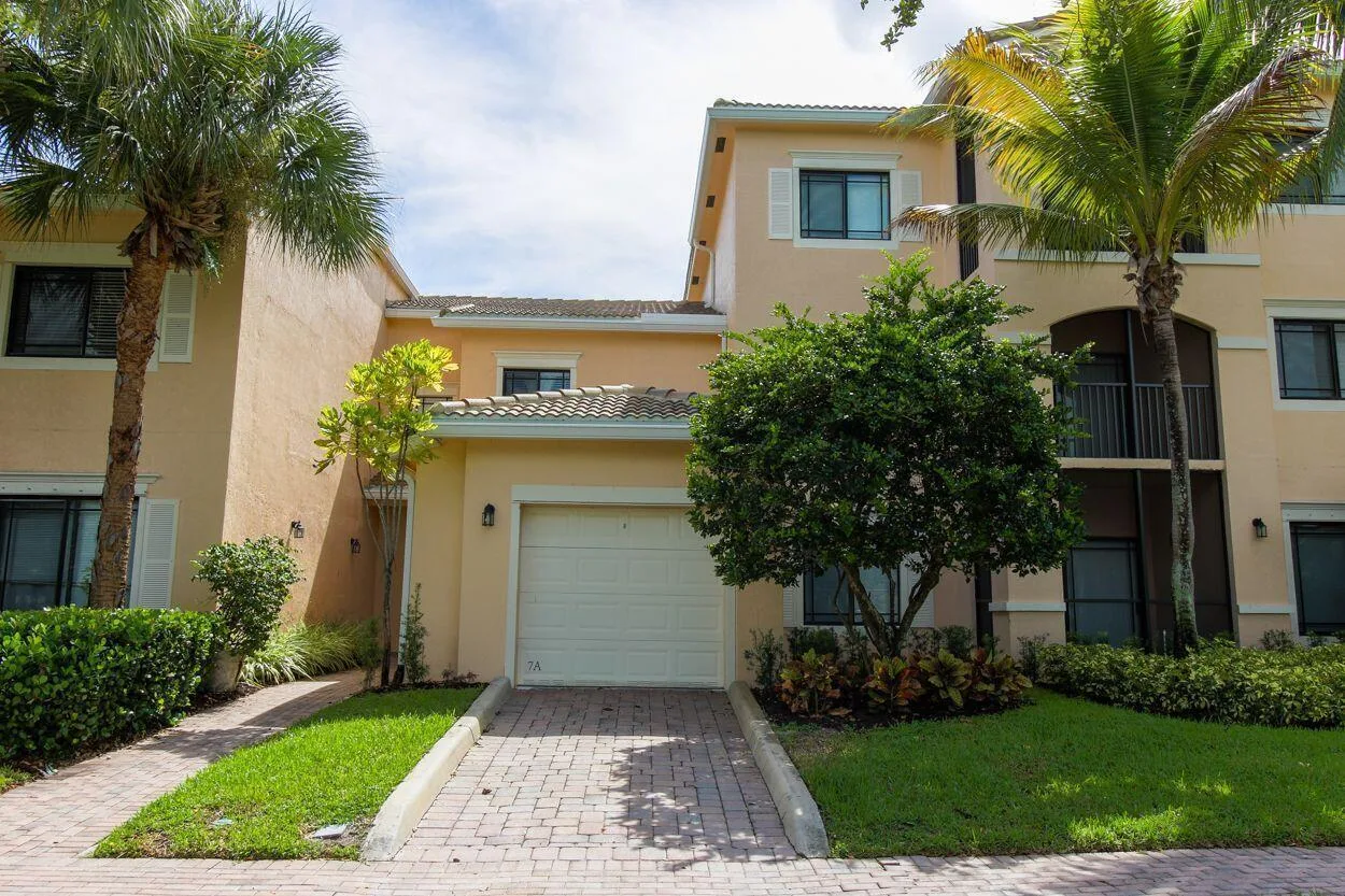 2807 Veronia Drive # 103, Palm Beach Gardens, FL 33410 photo 3