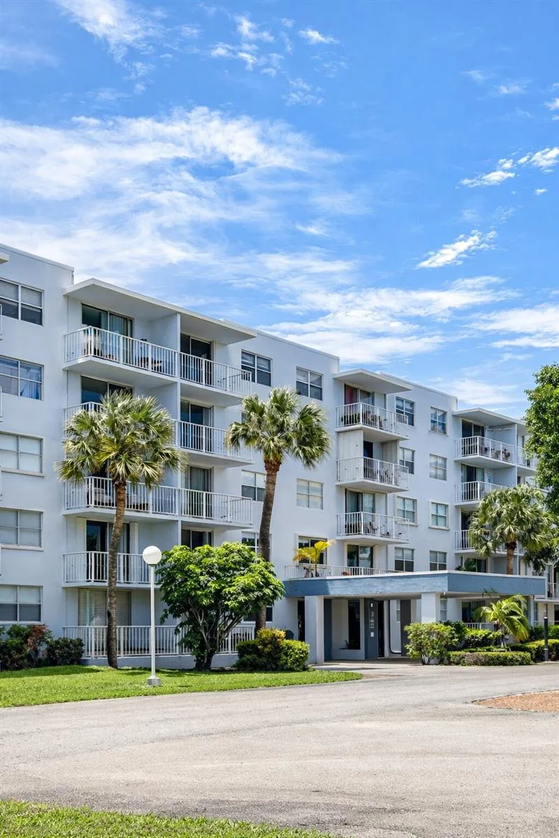 500 Executive Center Drive # 2h, West Palm Beach, FL 33401