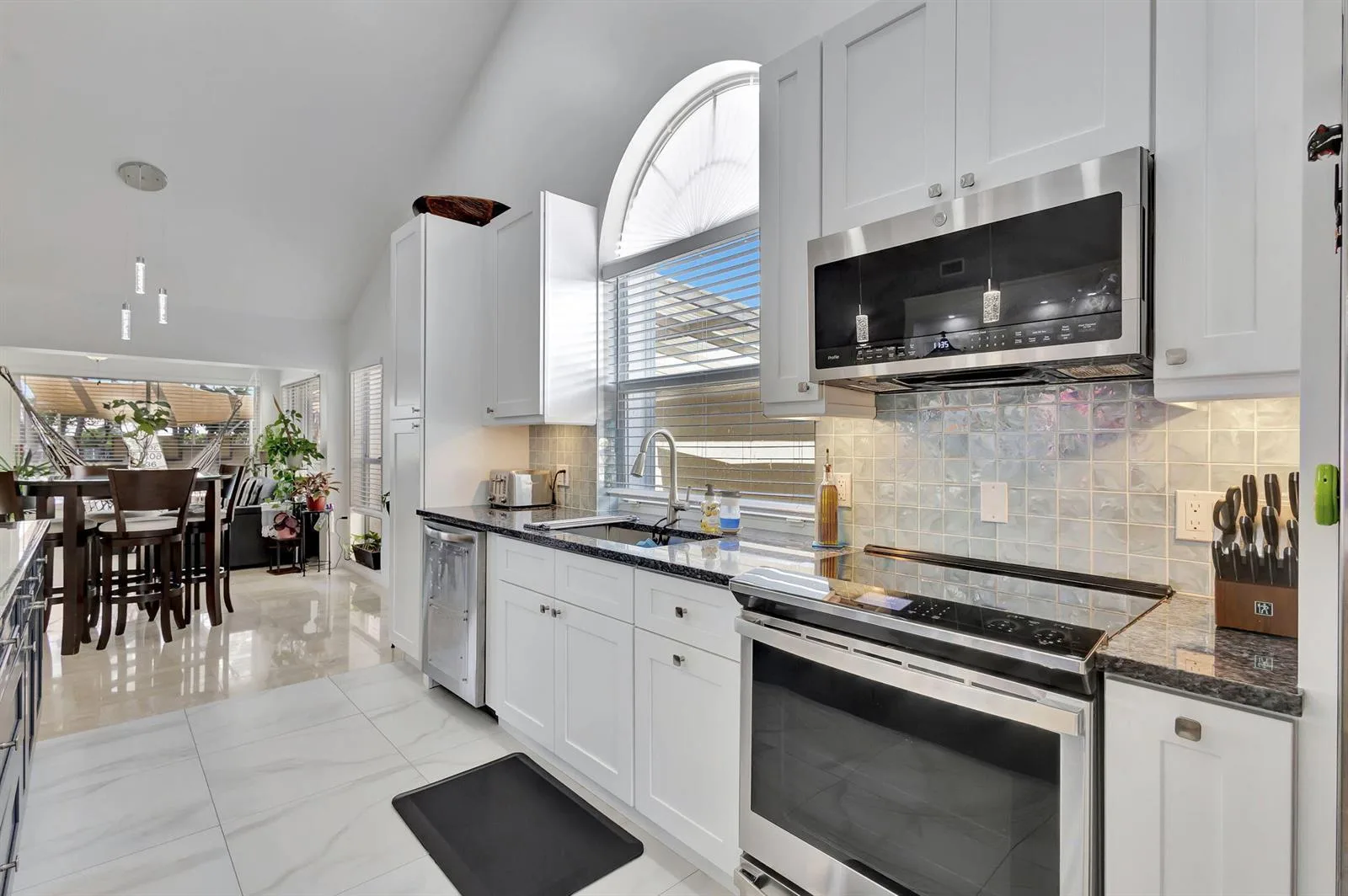 2354 Saratoga Bay Drive, West Palm Beach, FL 33409 — photo 4 of 66