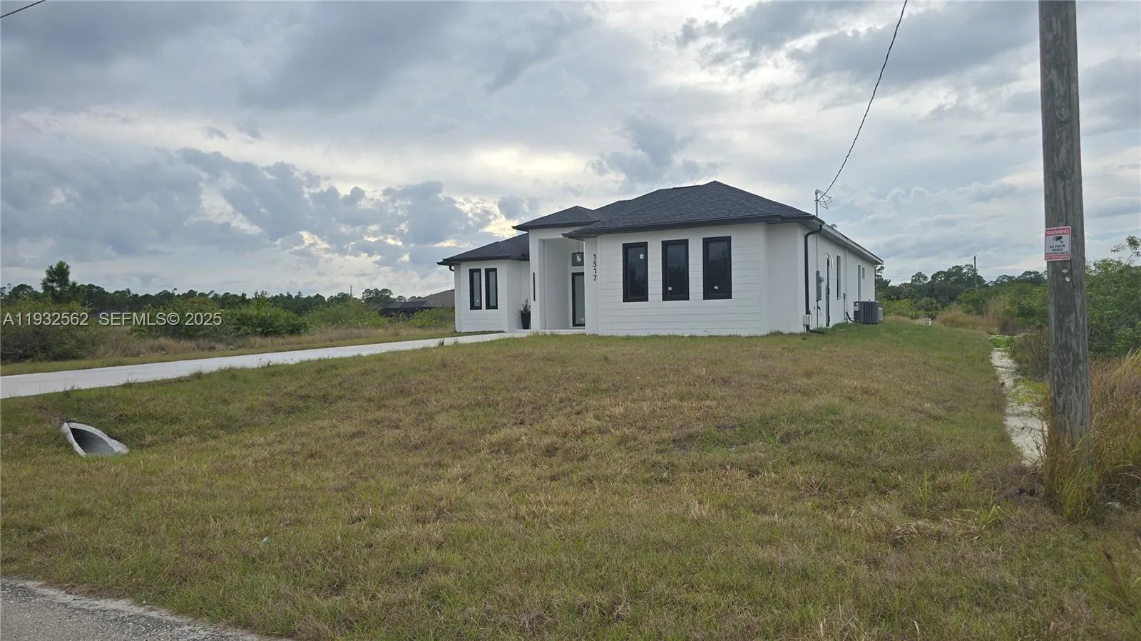 1317 HINES AVE, Other City - In The State Of Florida, FL 33972 photo 5