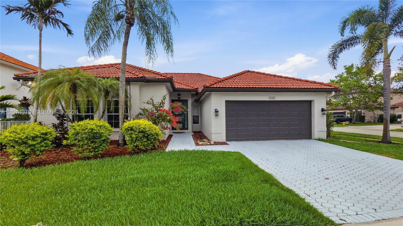 1101 NW 180th Ave, Pembroke Pines, FL 33029