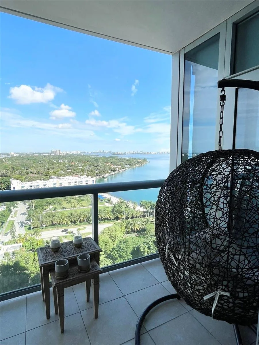 601 NE 36th St # 1805, Miami, FL 33137 photo 2