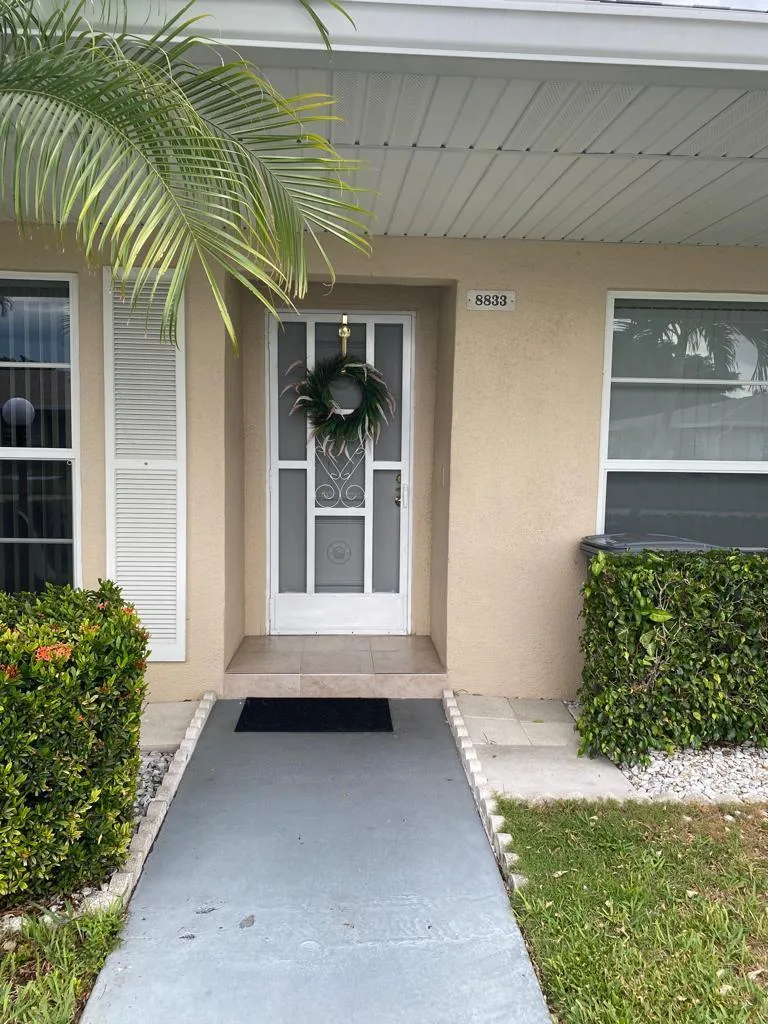 8833 Bella Vista Drive # 8833, Boca Raton, FL 33433