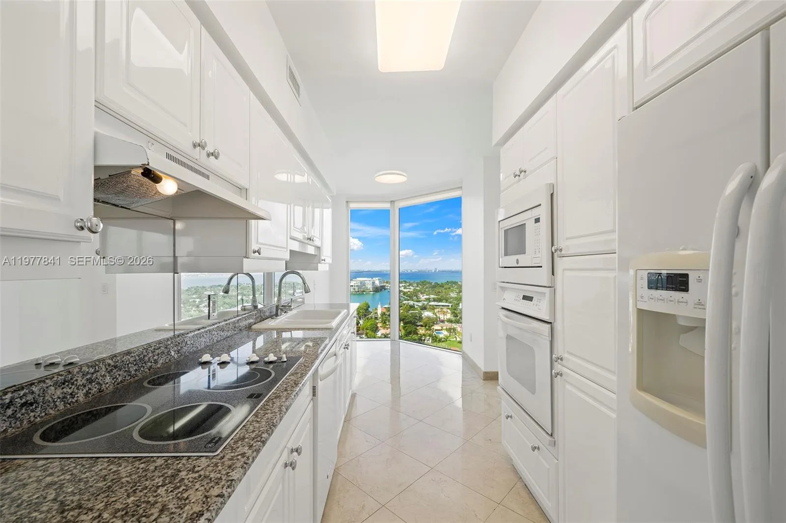 4775 Collins Ave # 2507, Miami Beach, FL 33140 photo 8