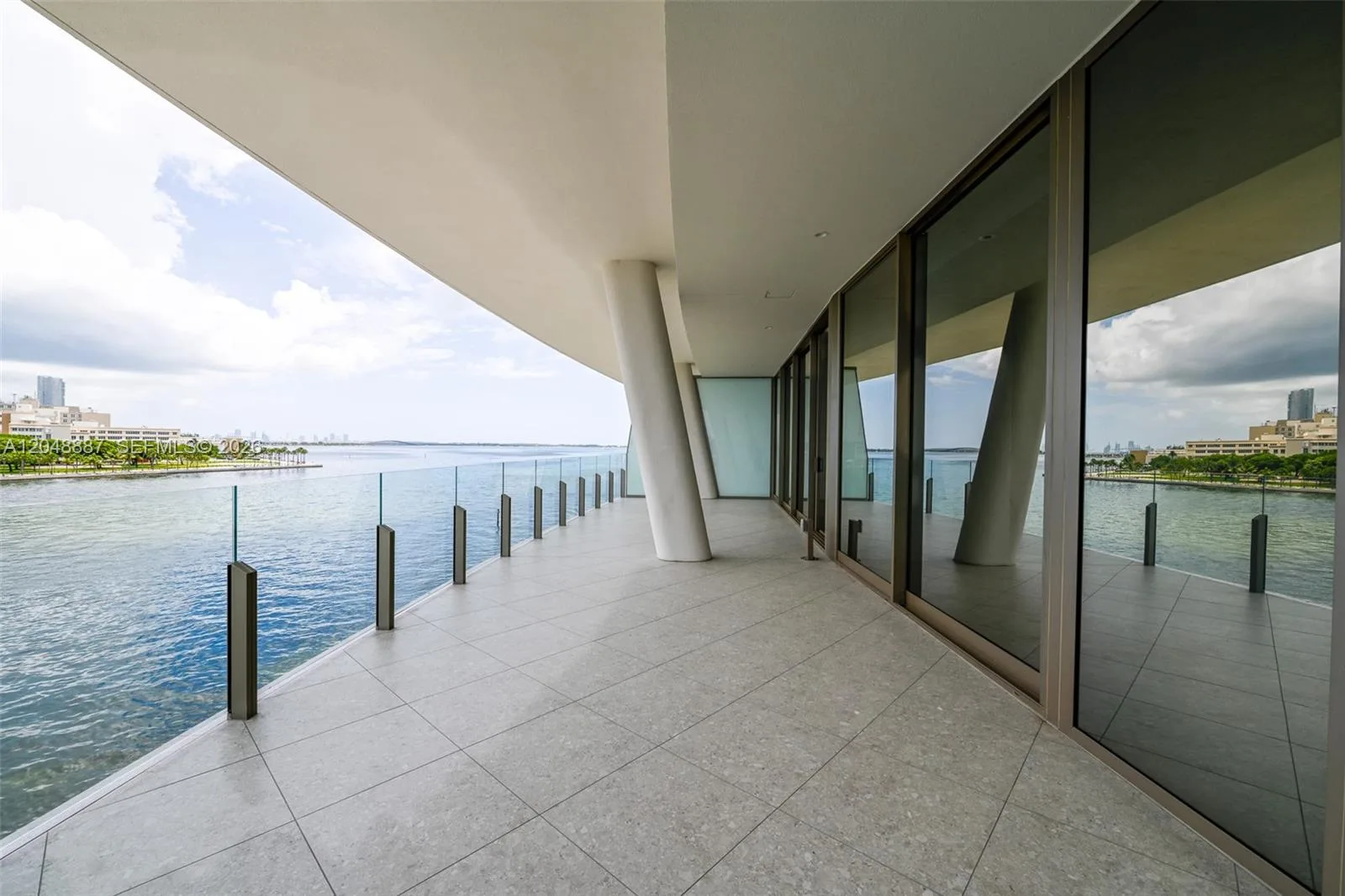 5 Grove Isle Dr # L404, Coconut Grove, FL 33133 photo 3