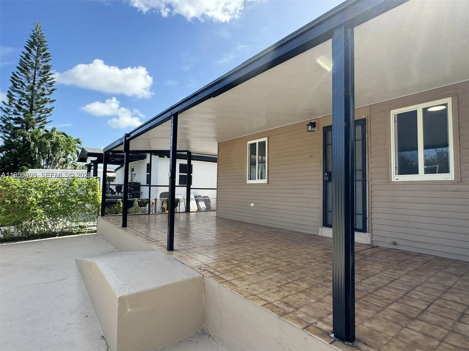 2982 NW 95th St, Miami, FL 33147 photo 4