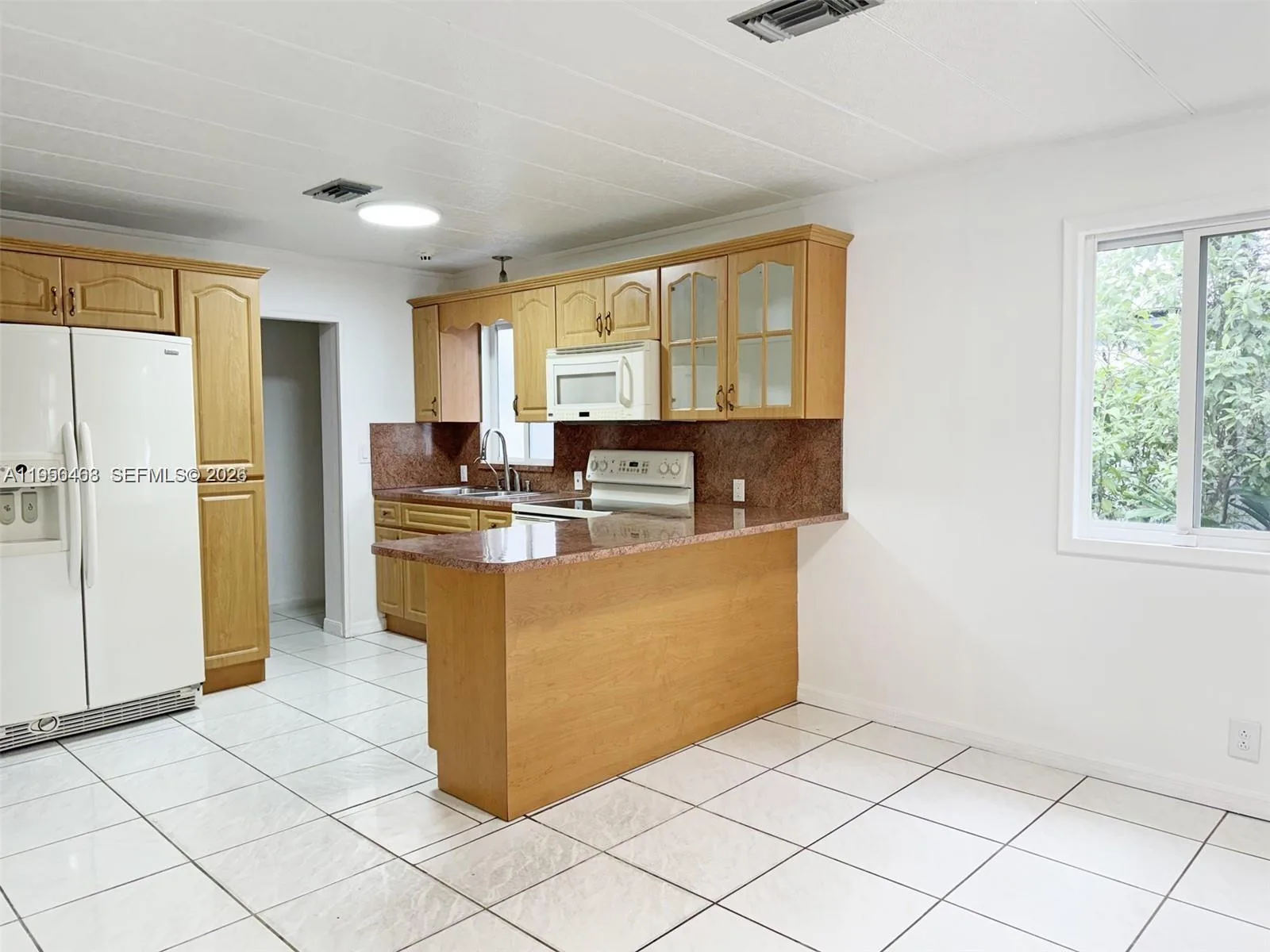 2982 NW 95th St, Miami, FL 33147 photo 9