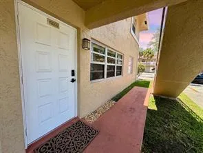 10008 TWIN LAKES Drive # 36-A, Coral Springs, FL 33071