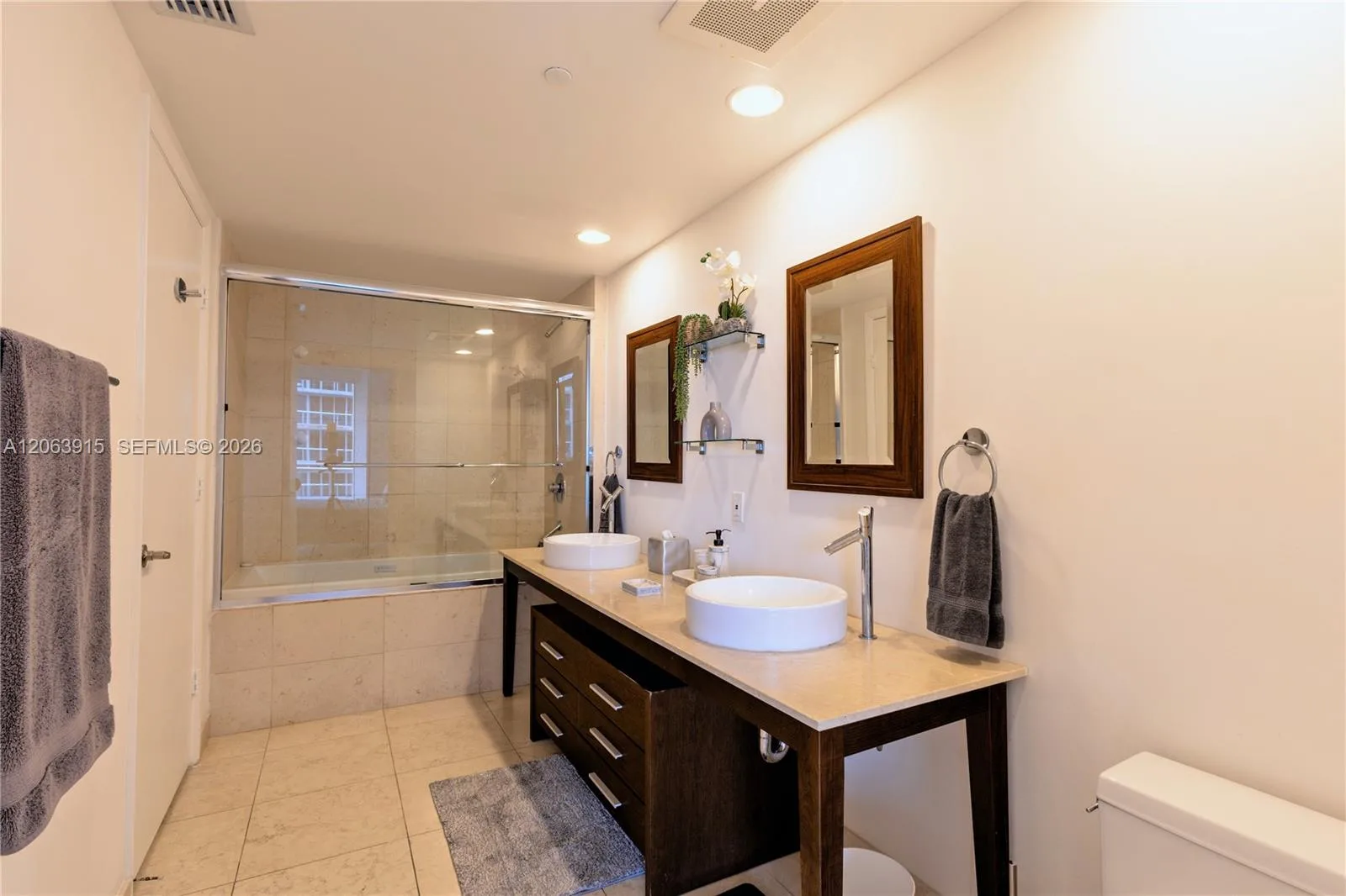 475 Brickell Ave # 4511, Miami, FL 33131 photo 13