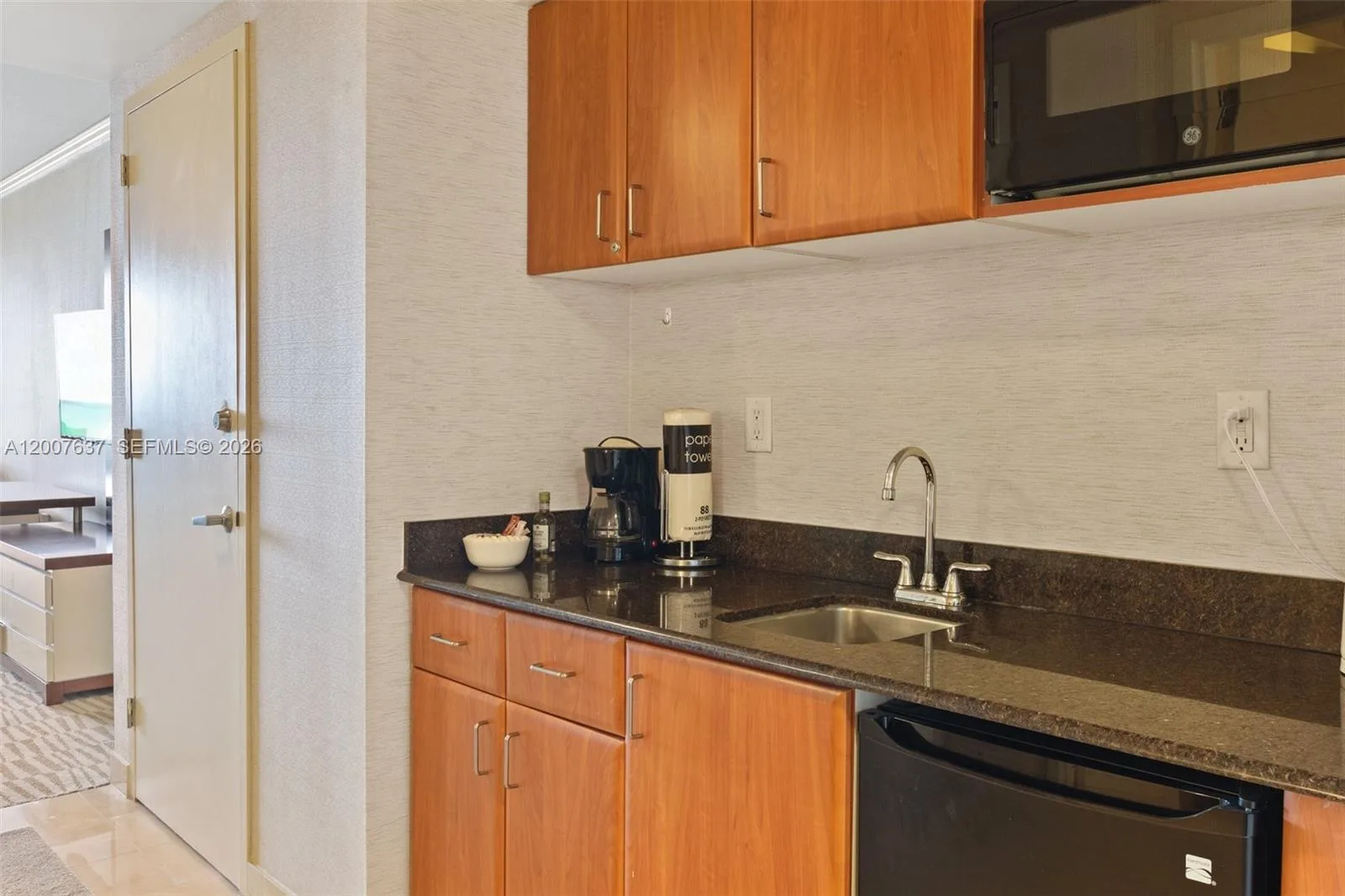 18001 Collins Ave # 511, Sunny Isles Beach, FL 33160 photo 3