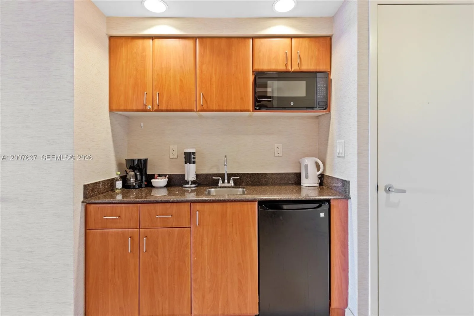 18001 Collins Ave # 511, Sunny Isles Beach, FL 33160 photo 4