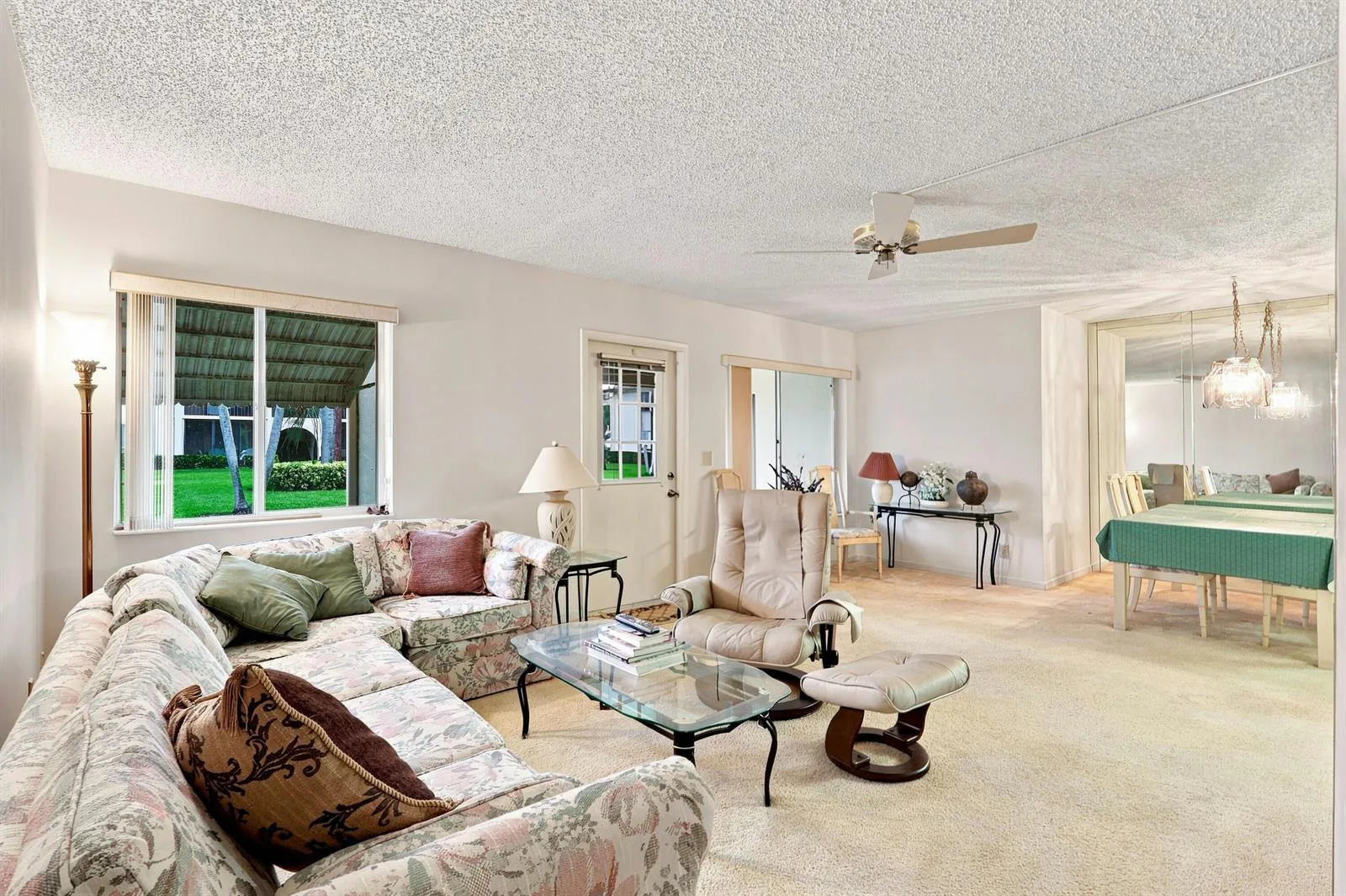 204 Pine Hov Circle # B-1, FL 33463 photo 7