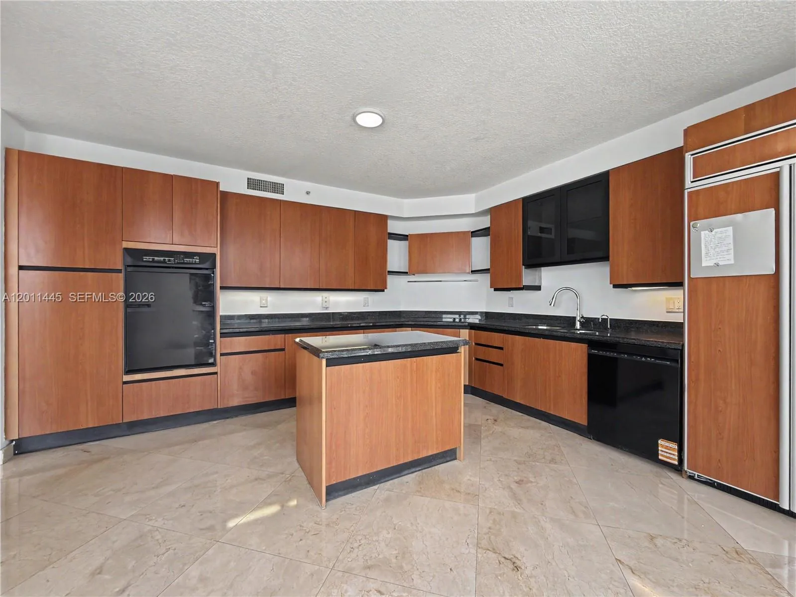17555 Collins Ave # 1502, Sunny Isles Beach, FL 33160 photo 12