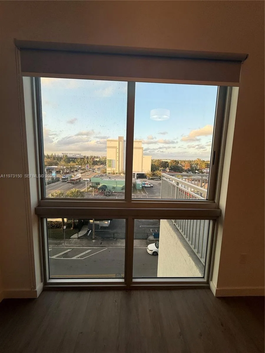 61 NW 37th Ave # 22, Miami, FL 33125 photo 3