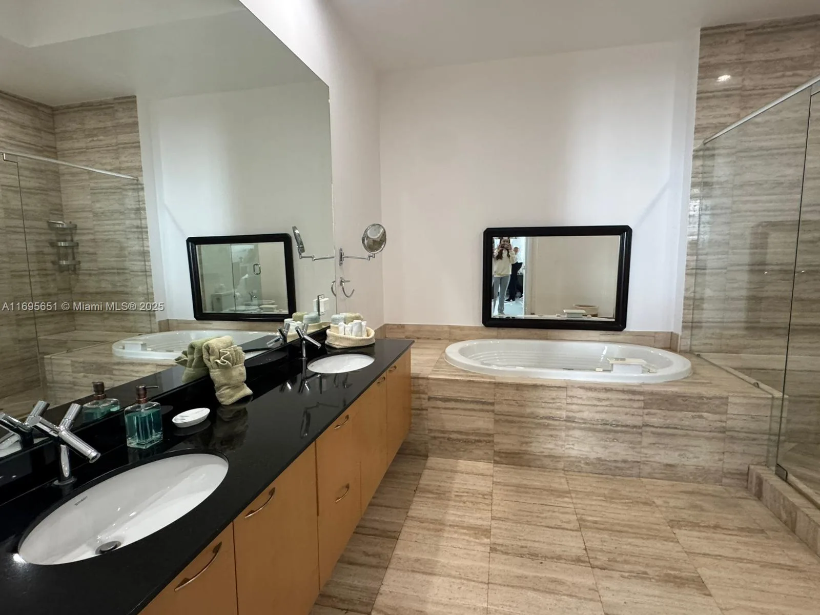 15811 Collins Ave # 4203, Sunny Isles Beach, FL 33160 photo 10