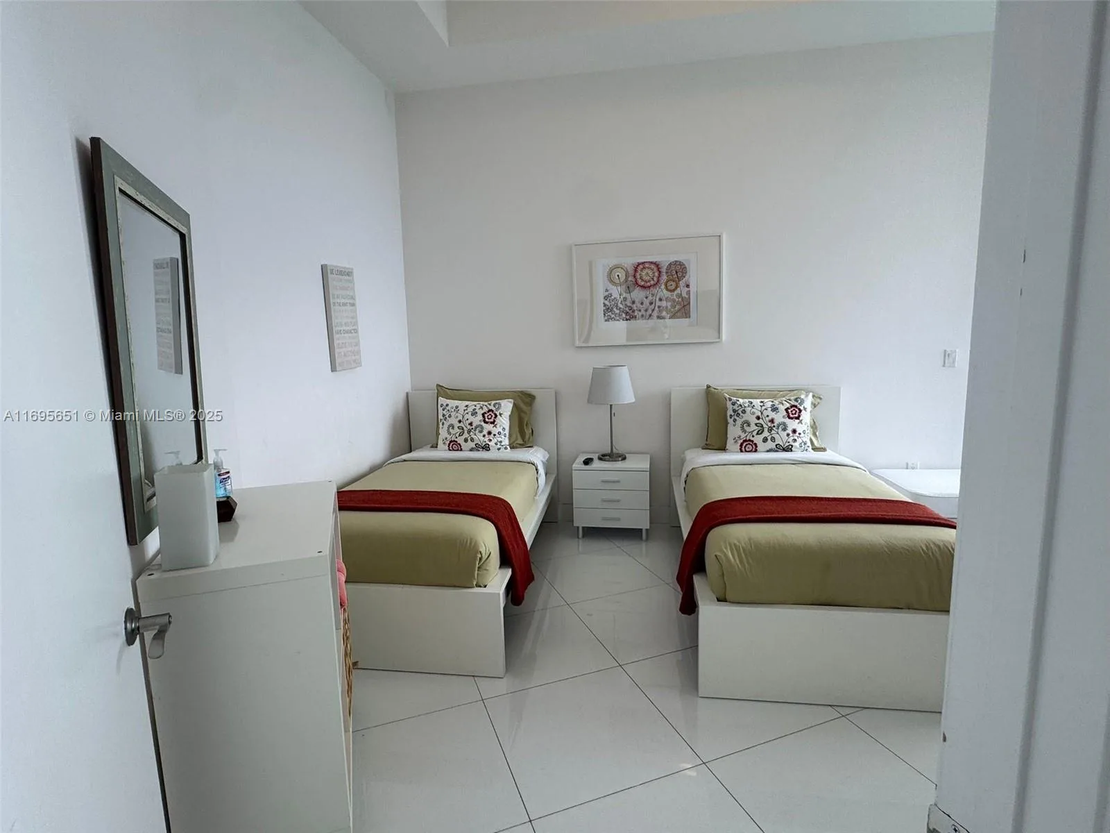 15811 Collins Ave # 4203, Sunny Isles Beach, FL 33160 photo 11