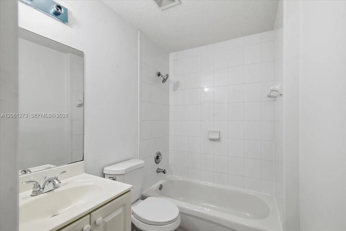 7245 NW 173rd Dr # 2505, Hialeah, FL 33015 photo 7