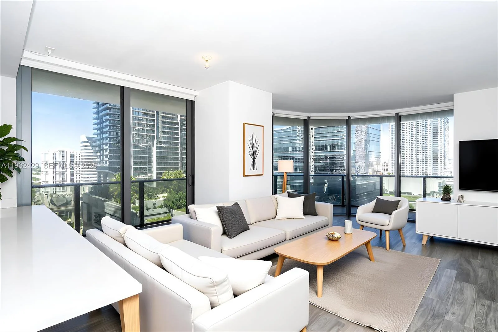 801 S Miami Ave # 1409, Miami, FL 33130