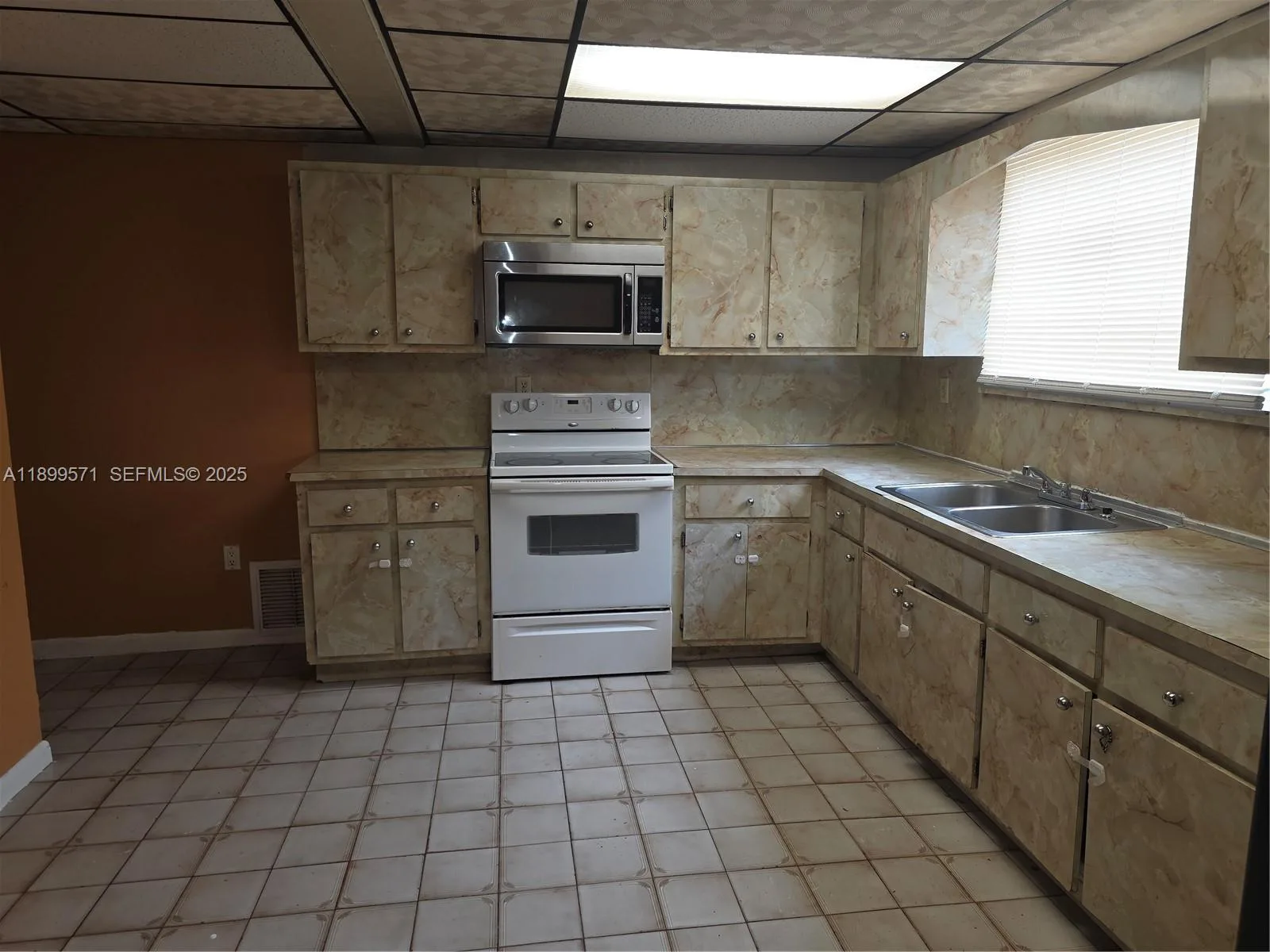 250 NW 63rd Ct, Miami, FL 33126 photo 10