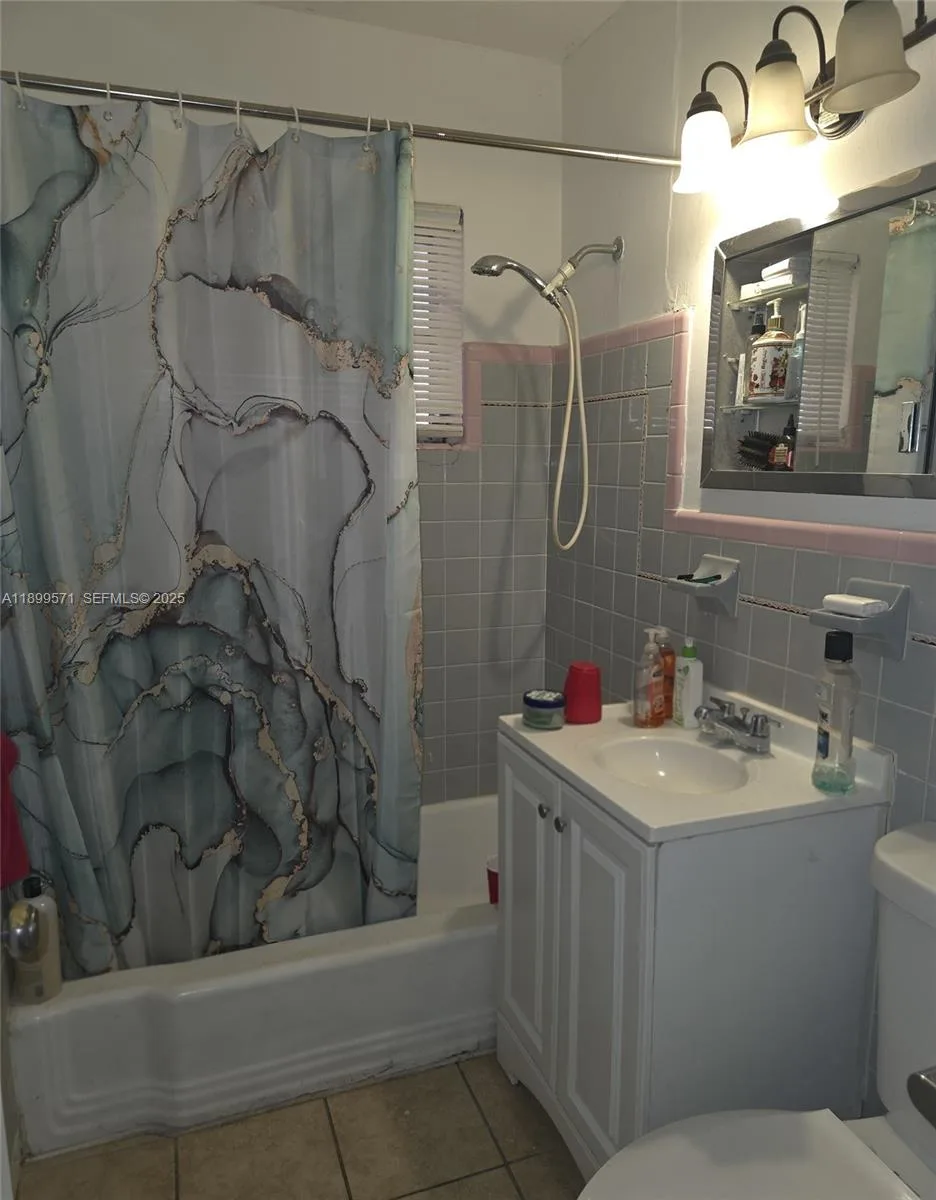 250 NW 63rd Ct, Miami, FL 33126 photo 6