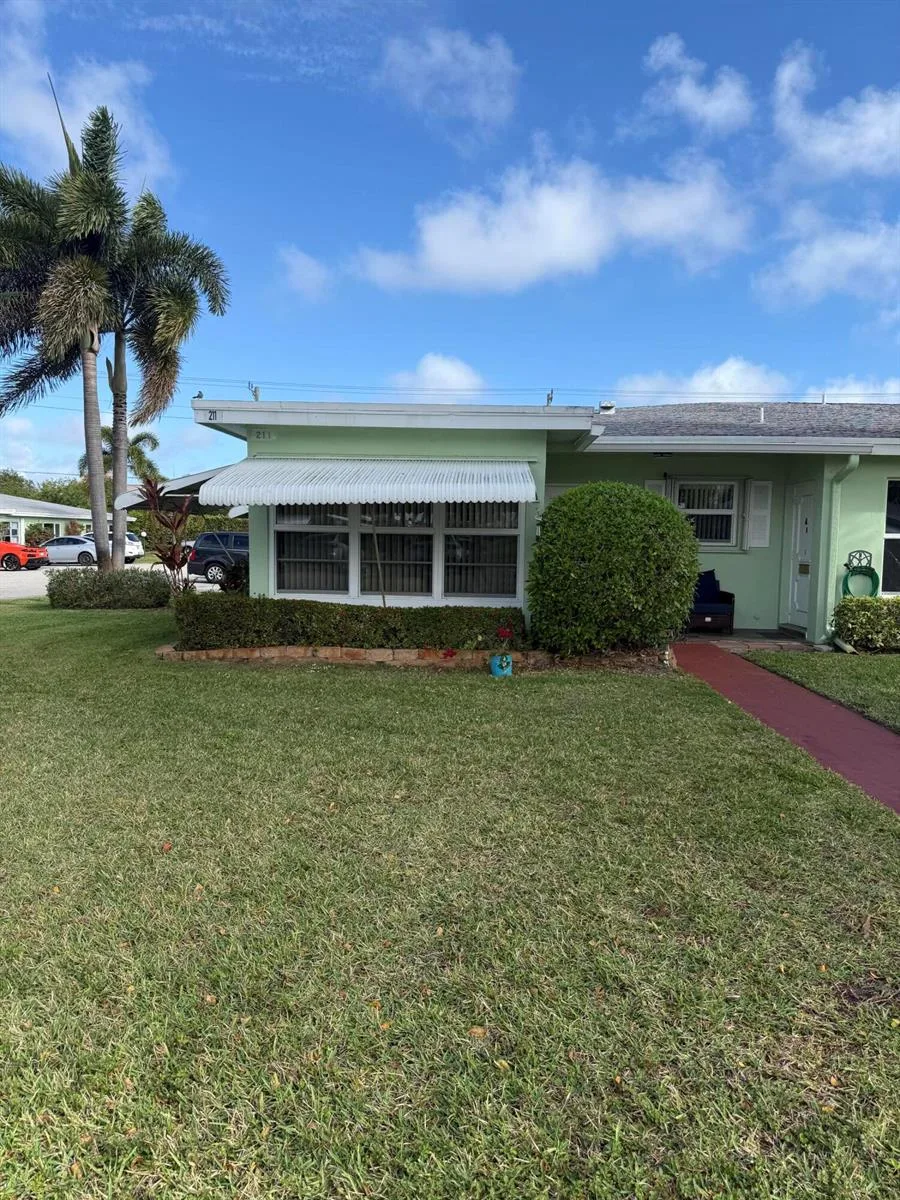 211 Country Lane # A, Boynton Beach, FL 33435