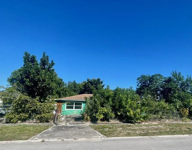 3106 Tropic Boulevard, Fort Pierce, FL 34946