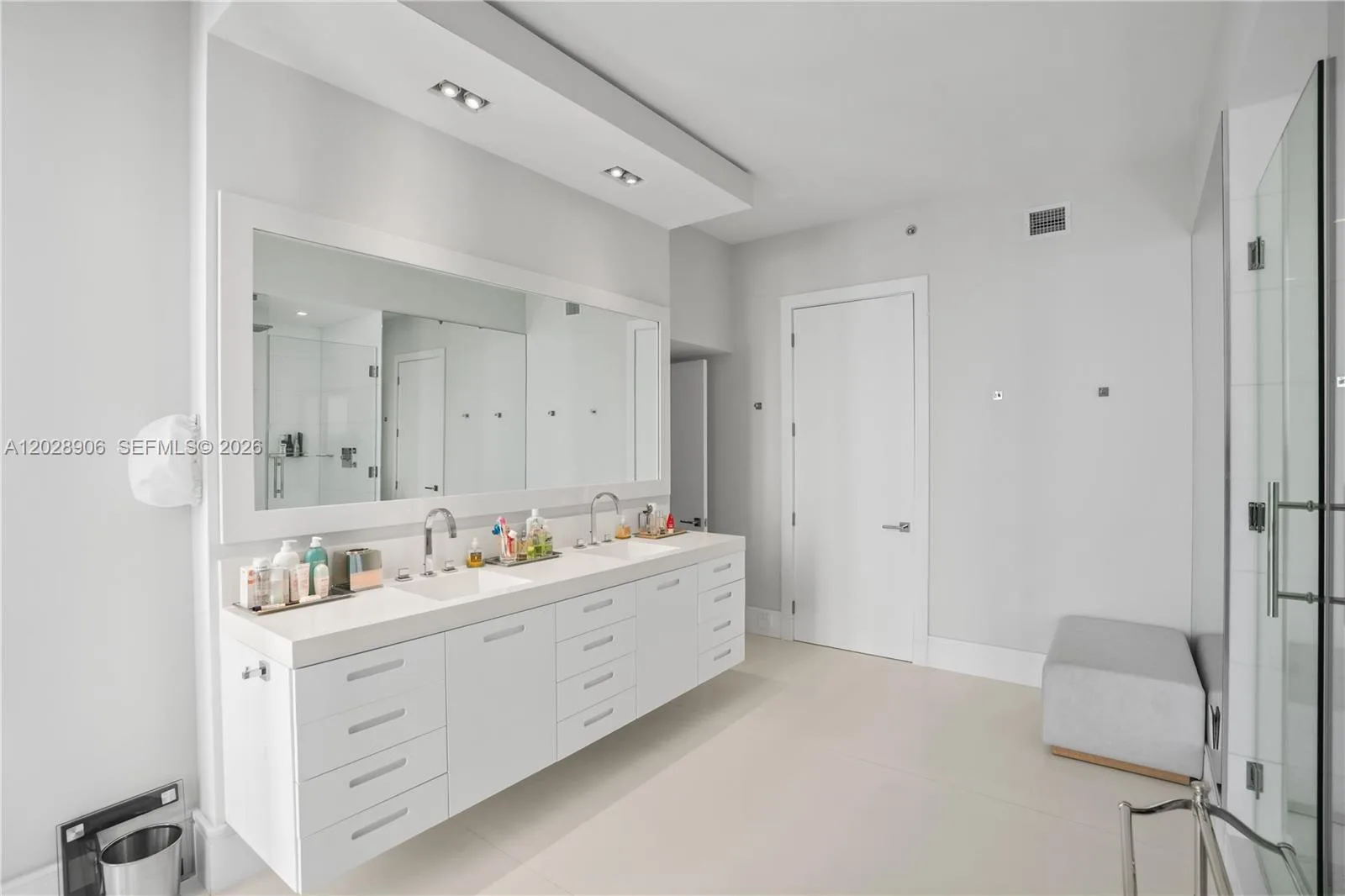 15811 Collins Ave # 2601, Sunny Isles Beach, FL 33160 photo 11