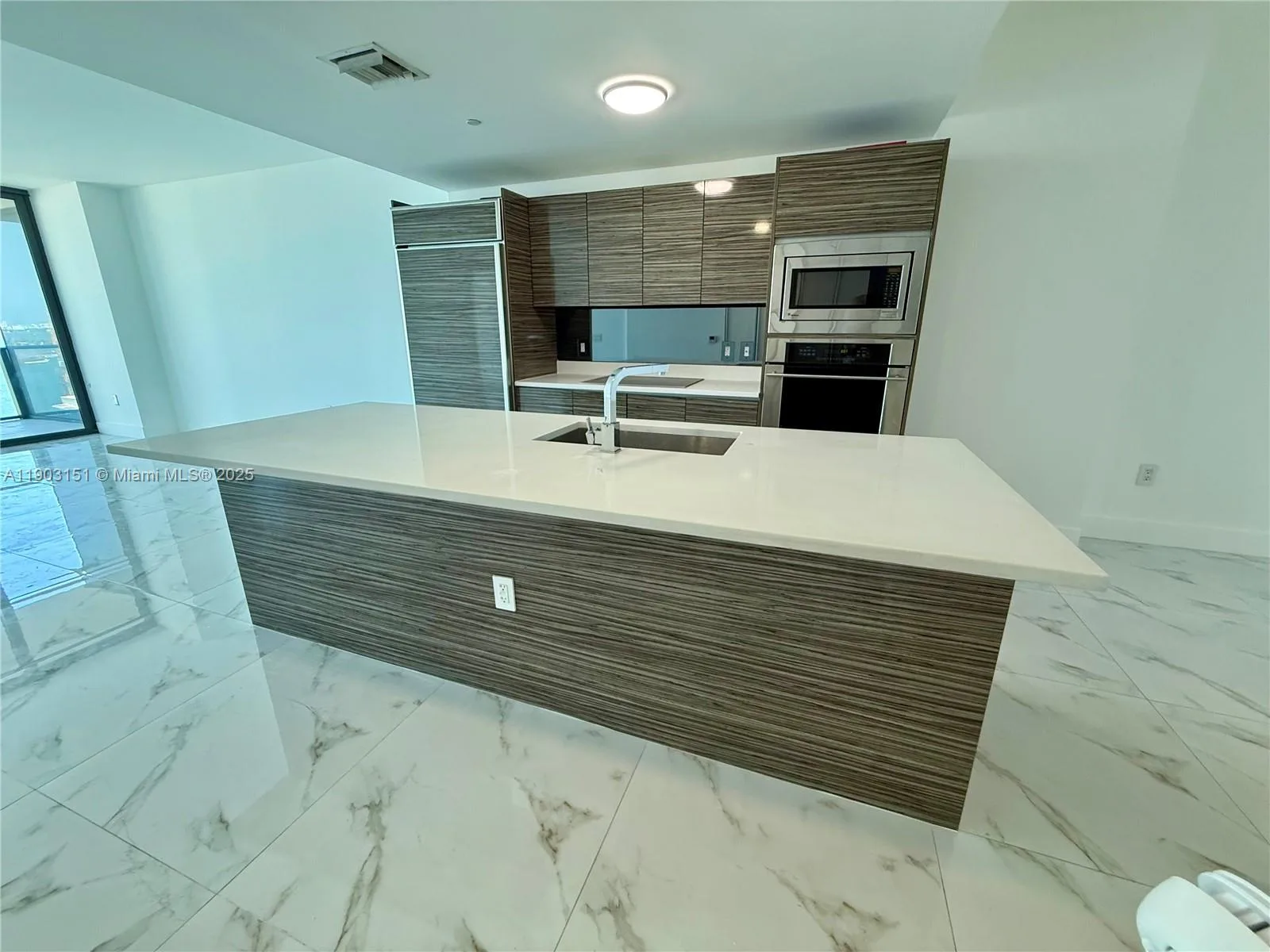 460 NE 28th St # 1603, Miami, FL 33137 photo 6