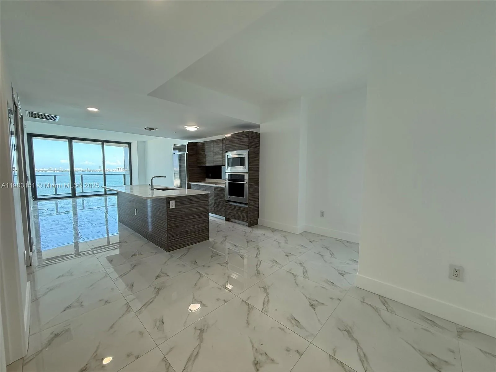 460 NE 28th St # 1603, Miami, FL 33137 photo 8
