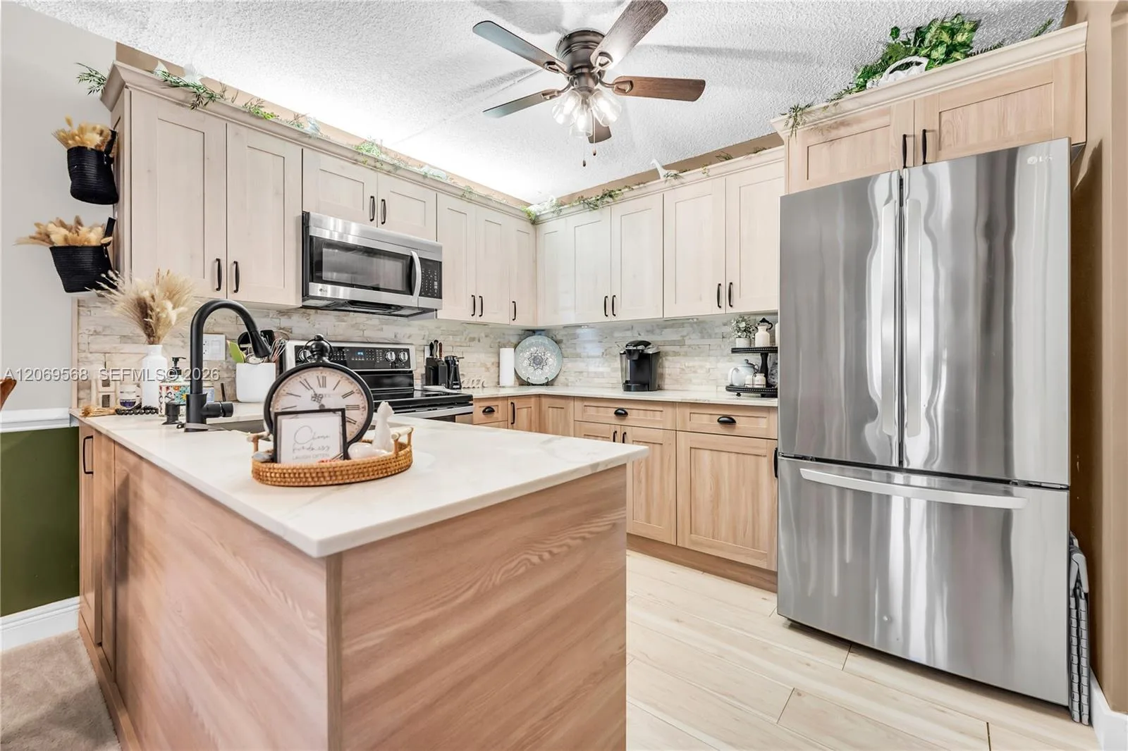 3561 Pine Tree Ct # D-1, Green Acres, FL 33463 photo 3