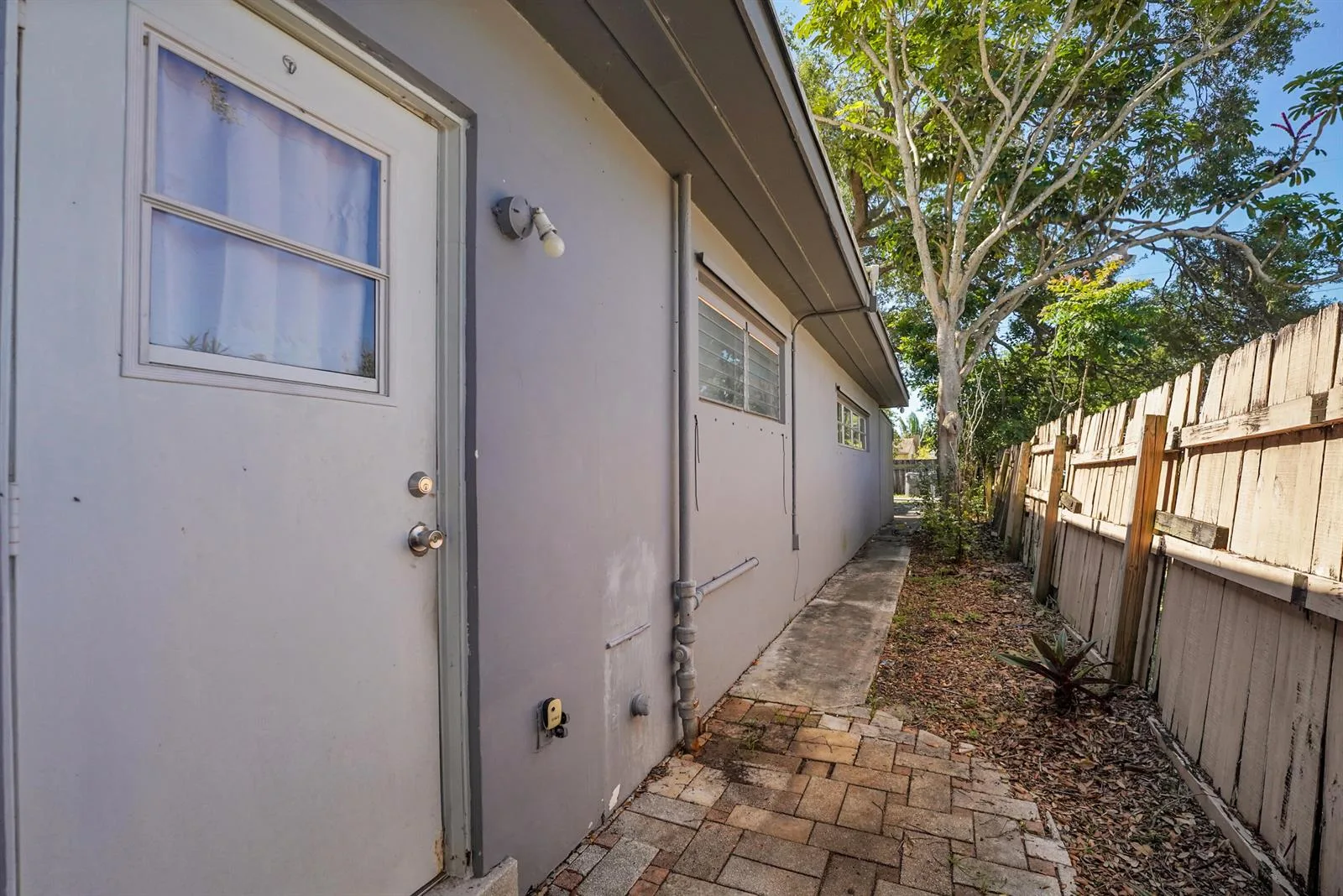 2620 Harding Street, Hollywood, FL 33020 photo 8