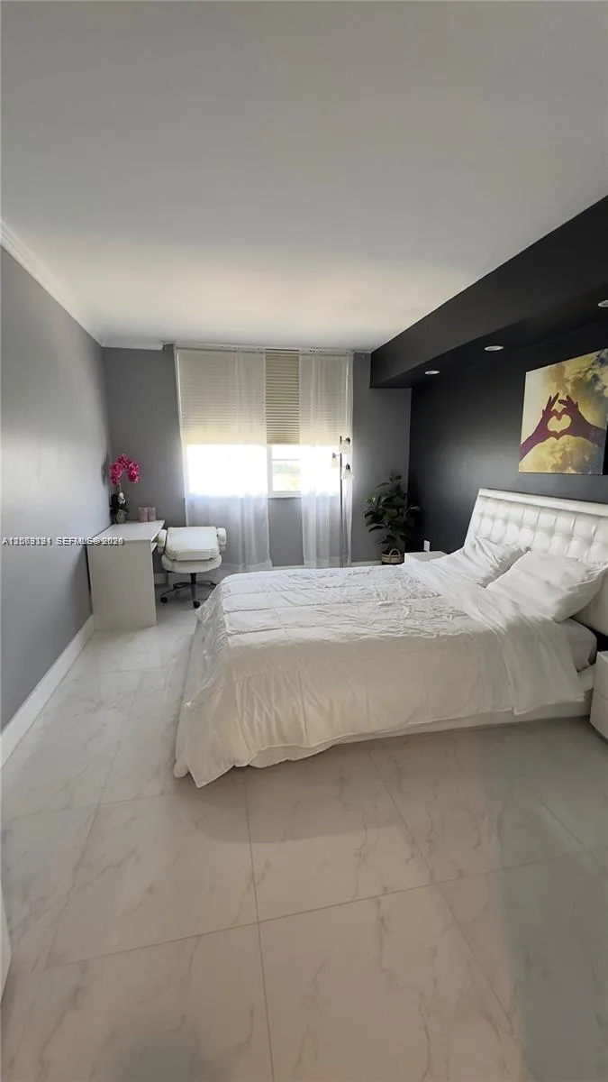 300 Bayview Dr # 1102, Sunny Isles Beach, FL 33160 photo 11