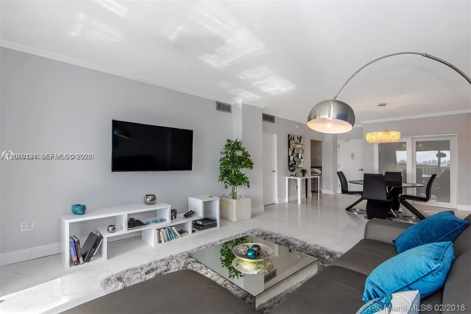 300 Bayview Dr # 1102, Sunny Isles Beach, FL 33160 photo 7