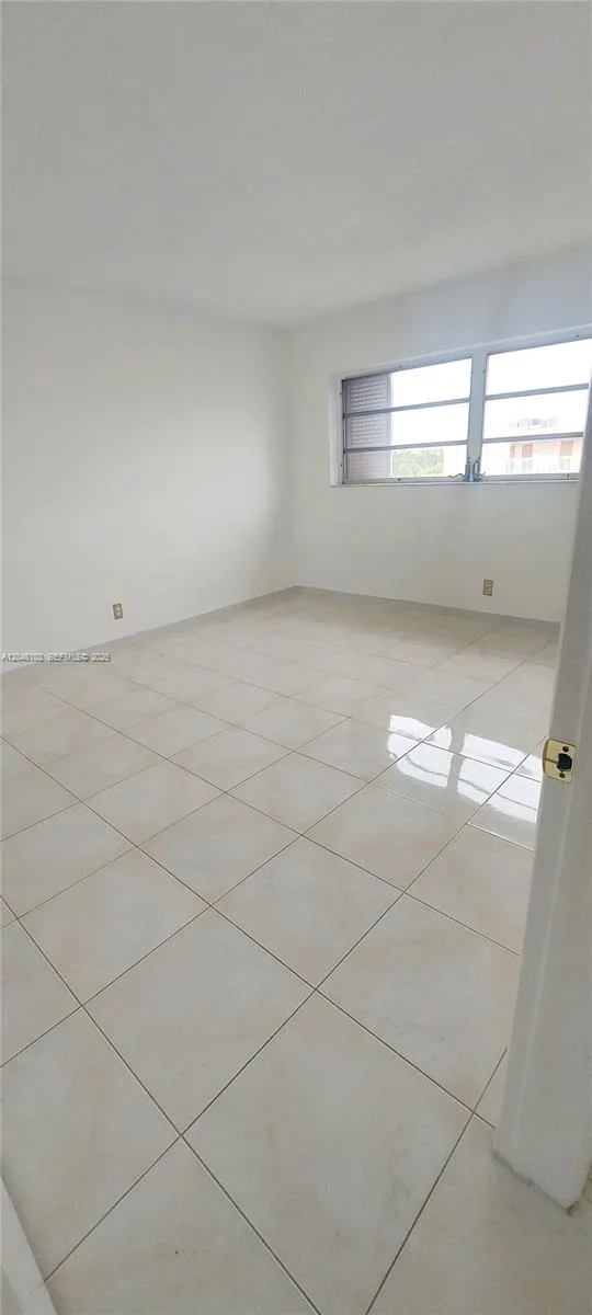 200 NE 12th Ave # 3E, Hallandale Beach, FL 33009 photo 10