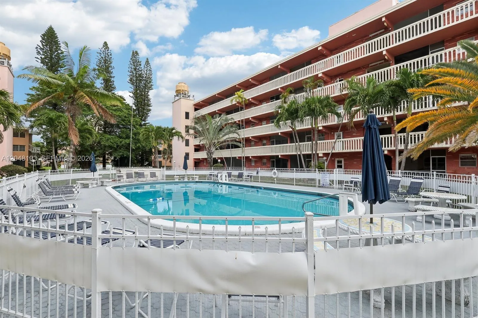 200 NE 12th Ave # 3E, Hallandale Beach, FL 33009 photo 2