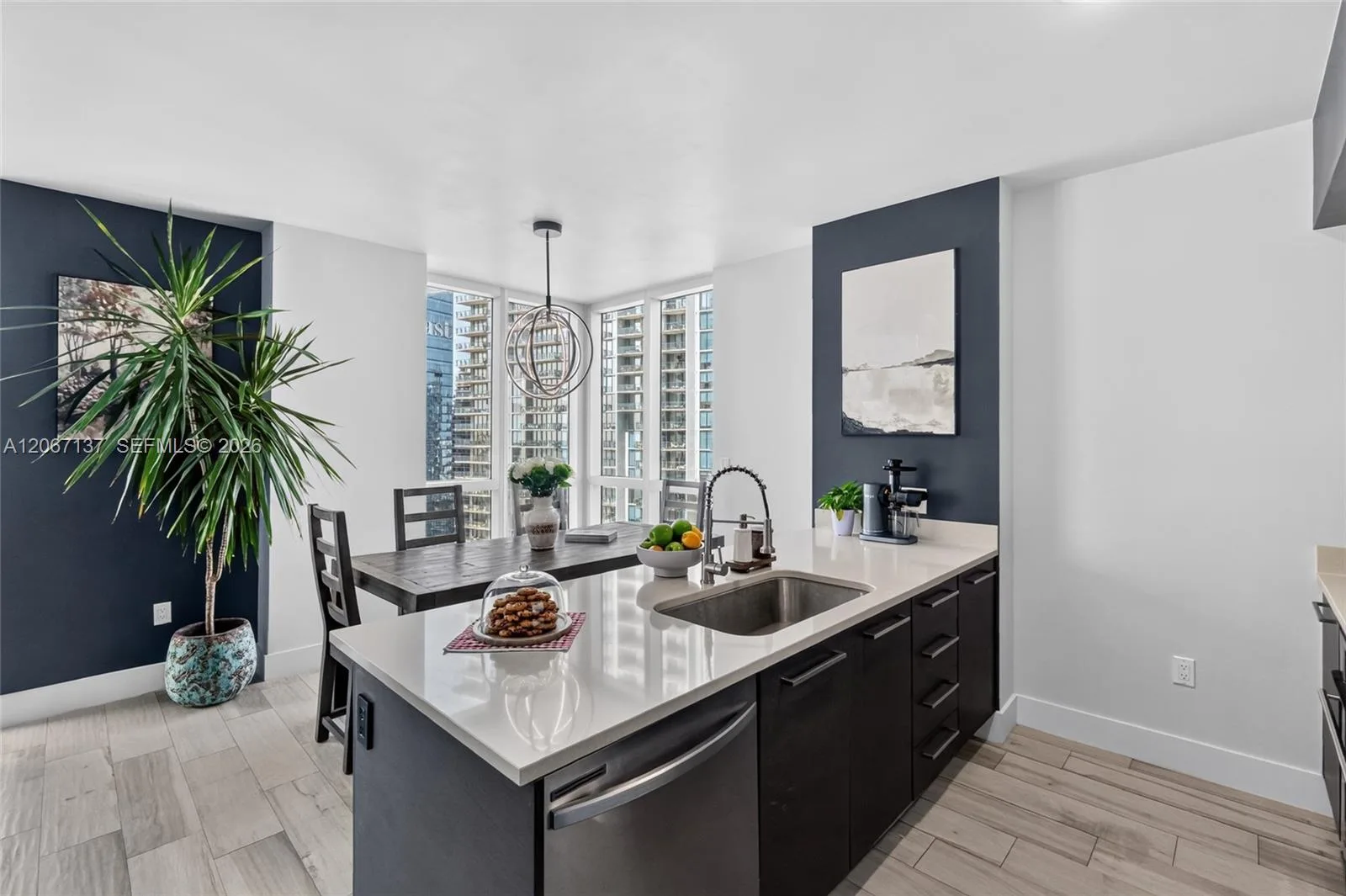 55 SE 6th St # 3802, Miami, FL 33131 photo 6