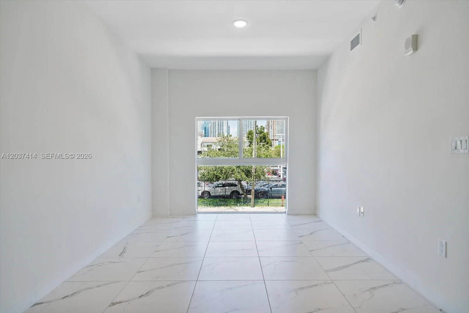 420 SW 7th Ave # 304, Miami, FL 33130 photo 3
