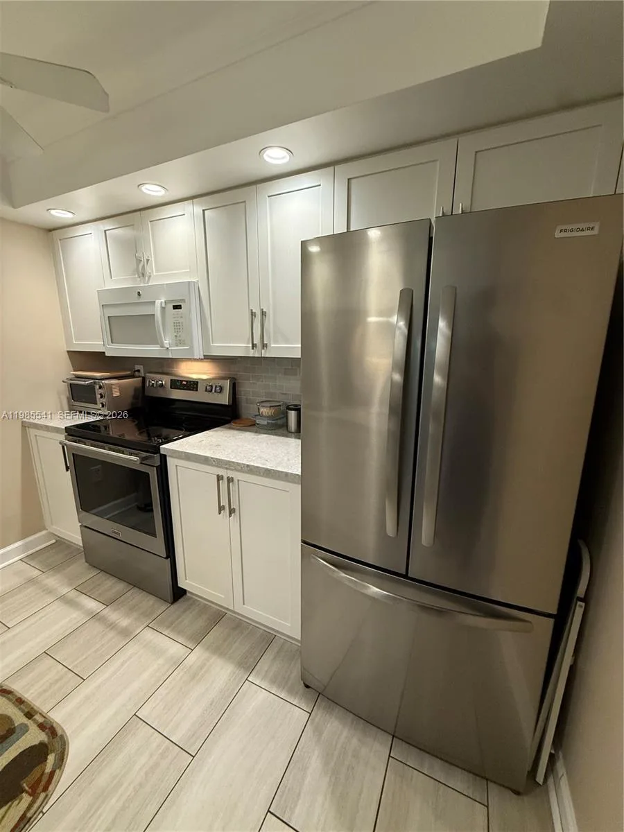 608 Waterside Dr # 608, Hypoluxo, FL 33462