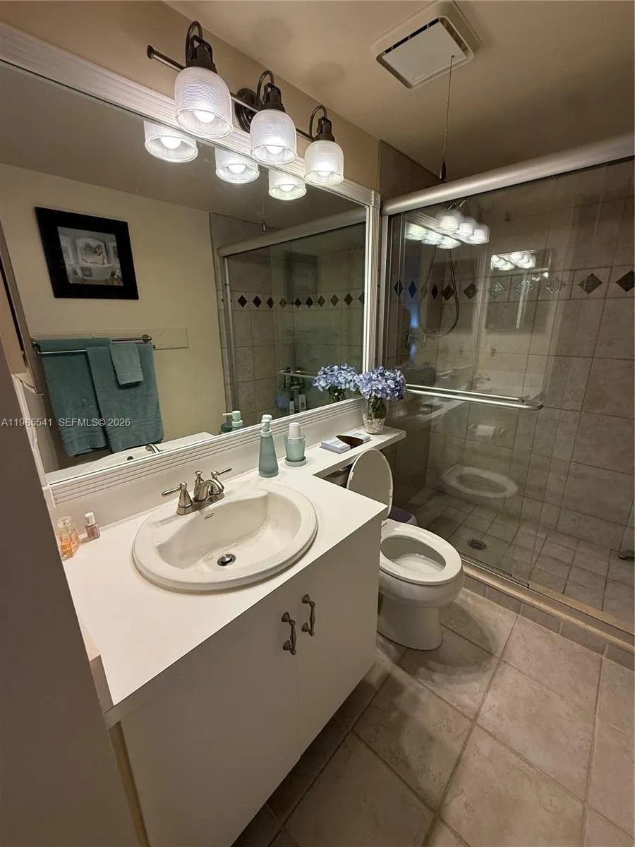 608 Waterside Dr # 608, Hypoluxo, FL 33462 photo 11