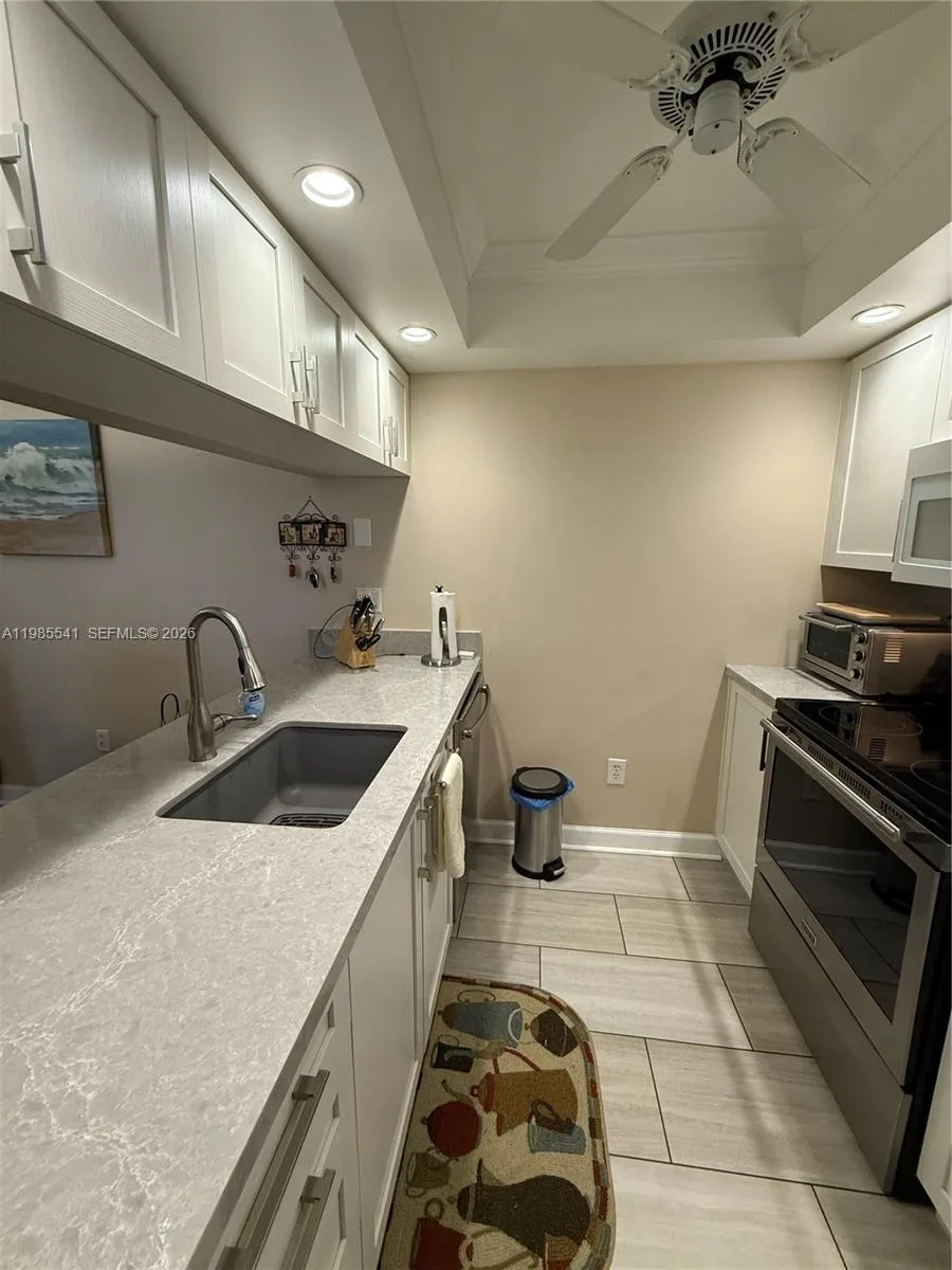 608 Waterside Dr # 608, Hypoluxo, FL 33462 photo 4