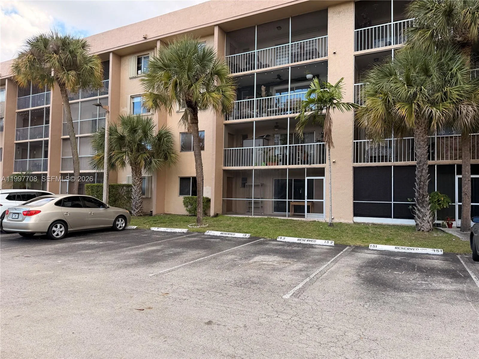 17000 NW 67th Ave # 115, Hialeah, FL 33015 photo 2
