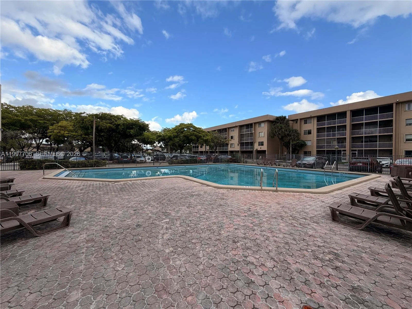 17000 NW 67th Ave # 115, Hialeah, FL 33015 photo 3