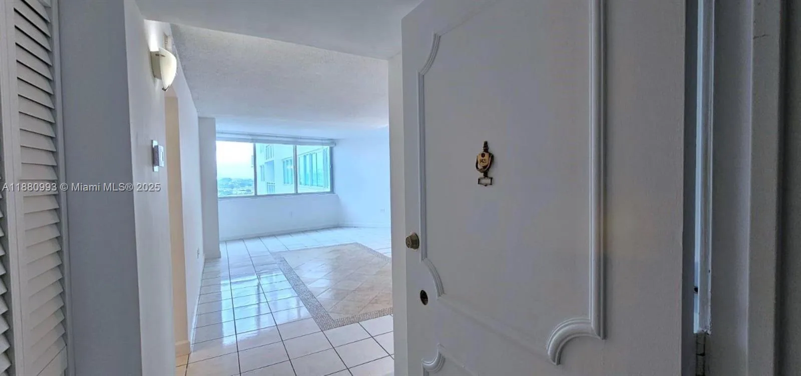 7135 Collins Ave # 1421, Miami Beach, FL 33141 photo 6