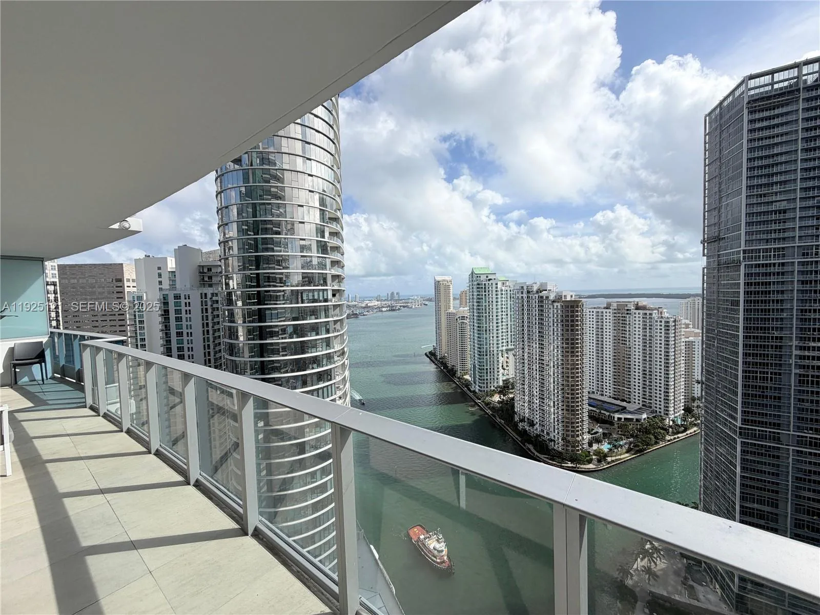 200 Biscayne Boulevard Way # 4007, Miami, FL 33131