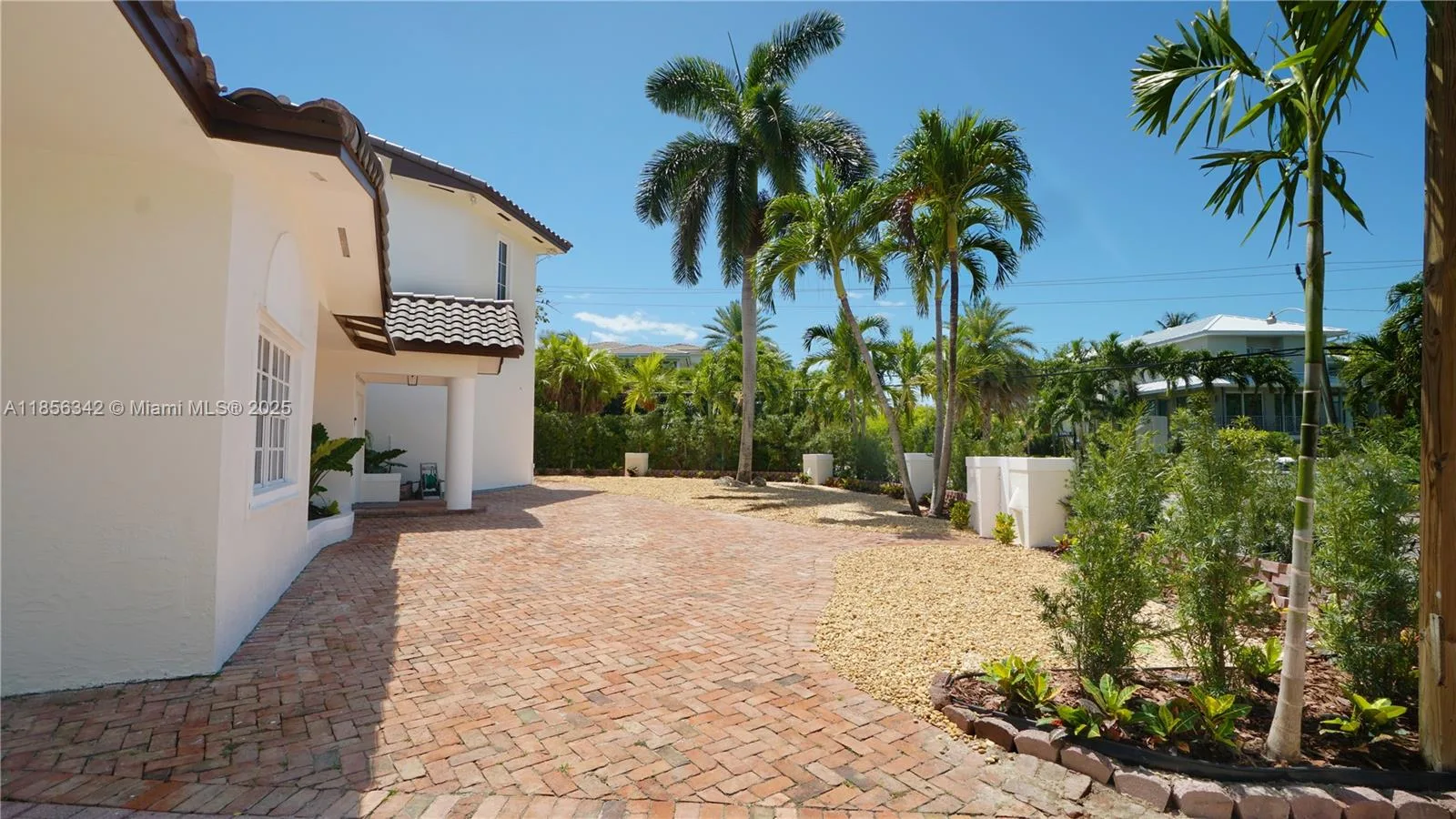 691 Ridgewood Rd, Key Biscayne, FL 33149 photo 5