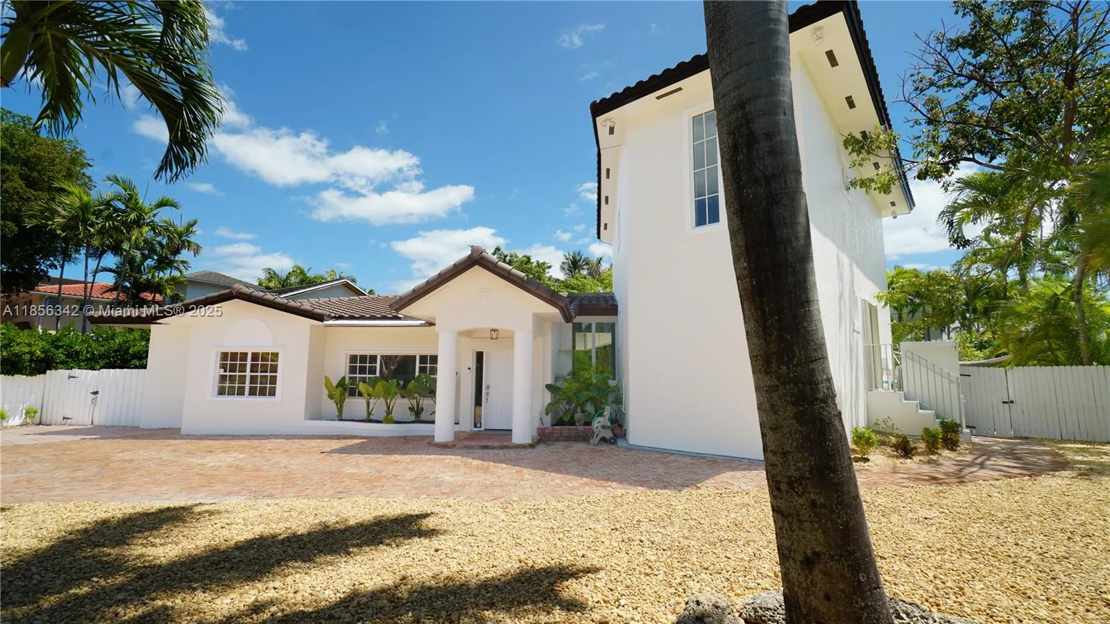 691 Ridgewood Rd, Key Biscayne, FL 33149 photo 6
