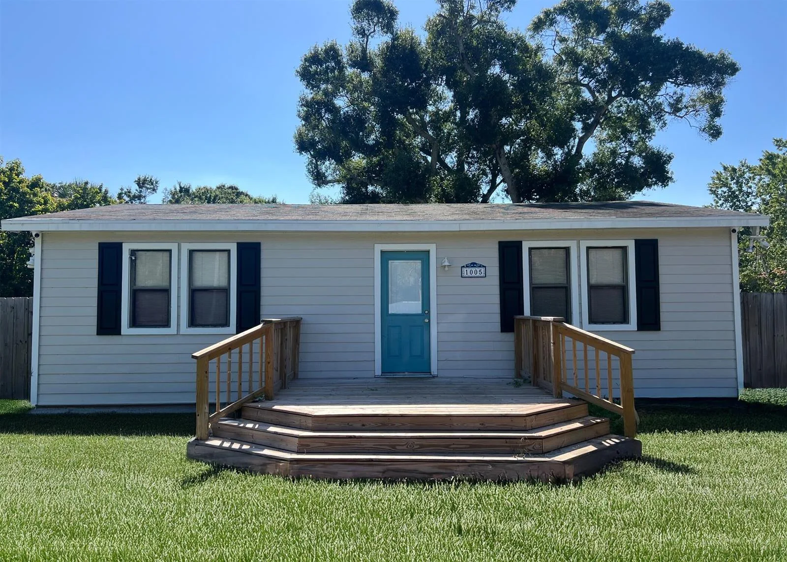 1005 20th Avenue, Vero Beach, FL 32960