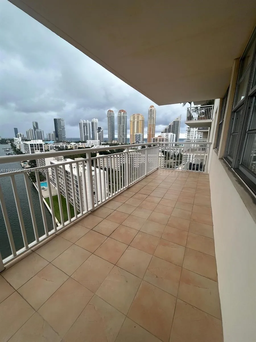 251 174th St # 1820, Sunny Isles Beach, FL 33160 photo 12