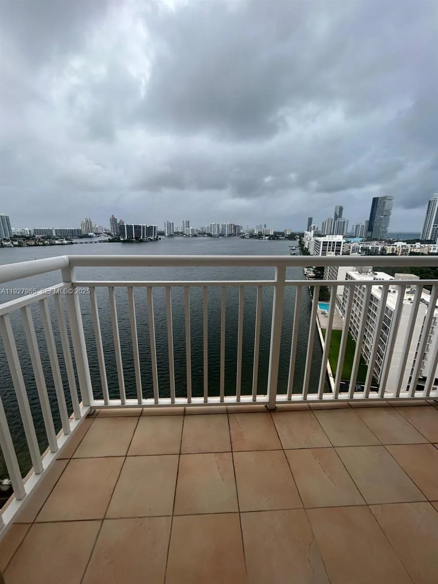 251 174th St # 1820, Sunny Isles Beach, FL 33160 photo 13
